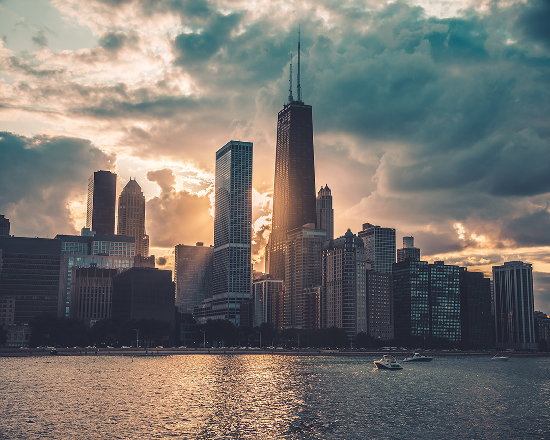02_Ogled_Chicaga_-_Tour_of_Chicago_-_Photo_by_Max_Bender_on_Unsplash.jpg