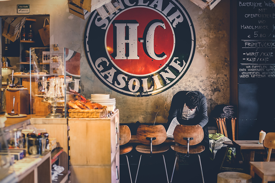 05_Znamenitosti_Munchna_-_Sights_of_Munich_-_Photo_by_Christie_Kim_on_Unsplash.jpg