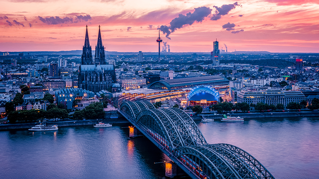 01_Kaj_poceti_v_Kolnu_-_Things_to_do_in_Cologne_-_Envato_-_400x400.jpg