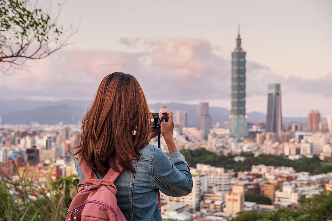 01_Potovanje_v_Kitajsko_mesto_Tajpej_-_Travel_to_the_Chinese_city_of_Taipei_-_Envato.jpg