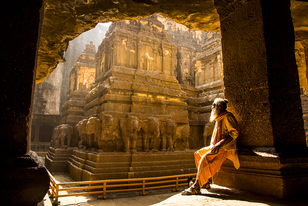 04_Turizem_in_kultura_-_Tourism_and_culture_-_Envato.jpg