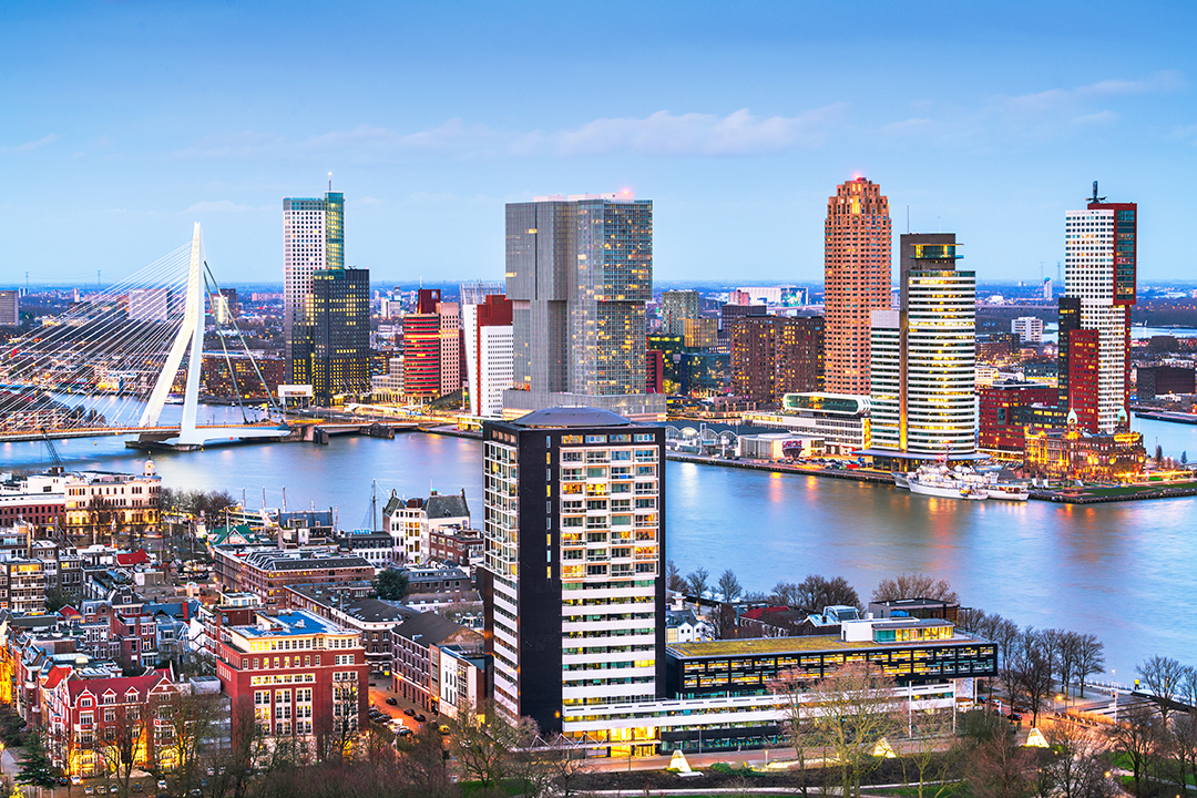 01_Ogled_mesta_Rotterdam_-_Rotterdam_city_tour_-_ENVATO.jpg