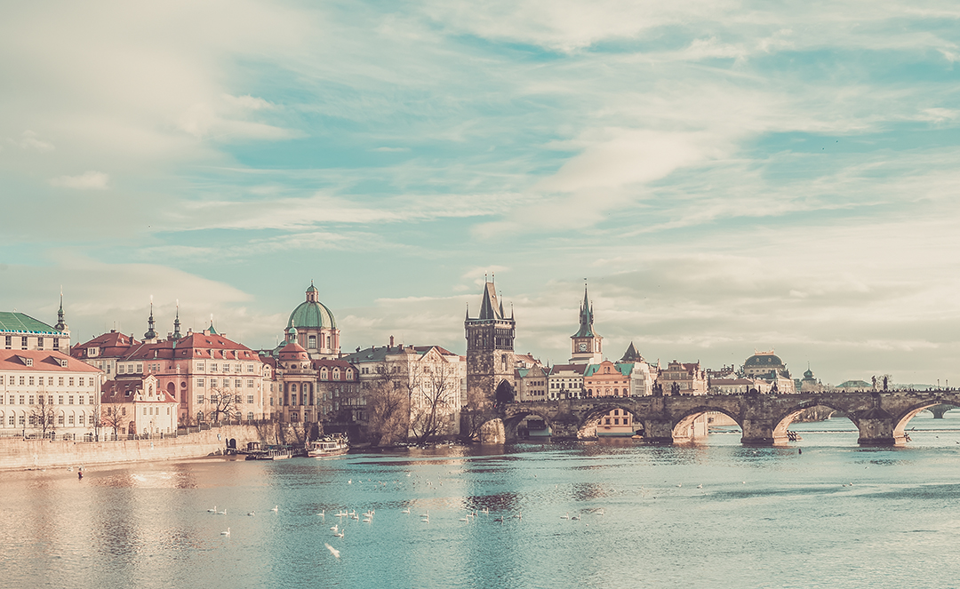 04_Popoln_oddih_v_Pragi_-_Perfect_Getaway_in_Prague_-_ENVATO.jpg