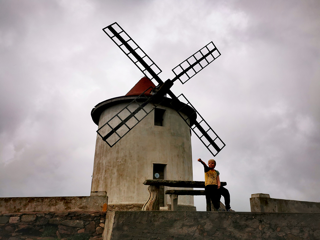 03_Vodnik_za_raziskovanje_Korzike_-_Corsica_exploration_guide.jpg