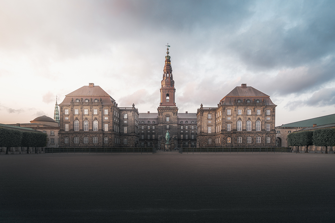 05_Vodnik_po_Kobenhavnu_-_Copenhagen_guide_-_ENVATO.jpg