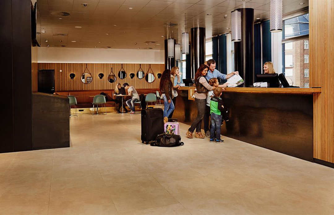 14_Vodnik_po_Kobenhavnu_-_Copenhagen_guide_-_Danhostel.jpg