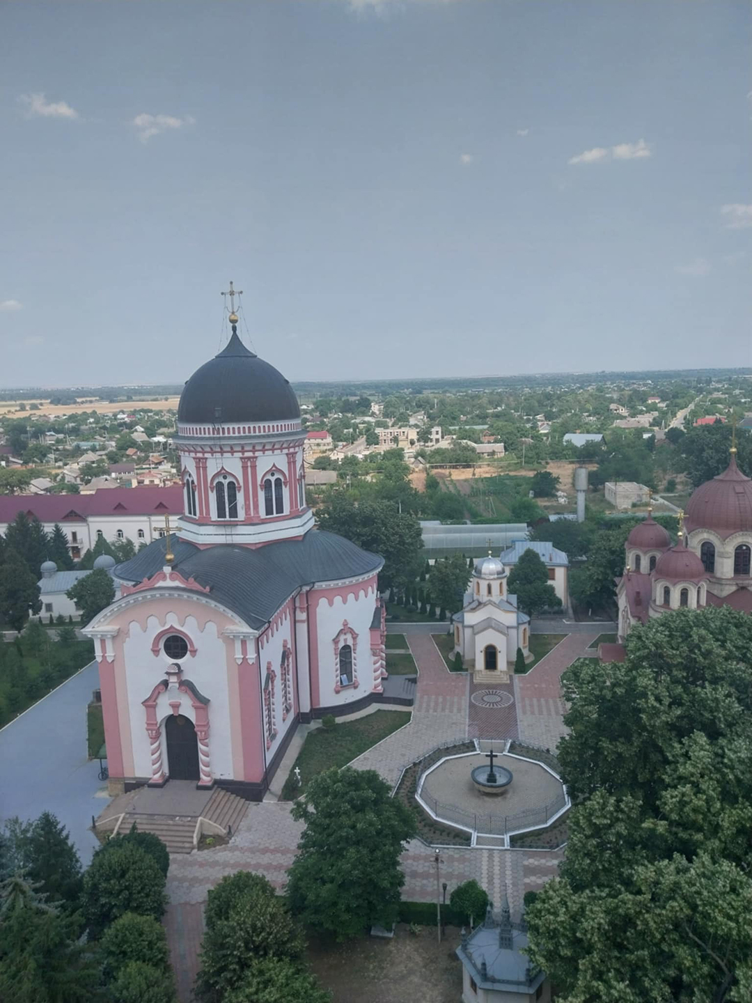 Pridnestrska_republika_in_Kisinjev_-_Pridnestrovian_Republic_and_Chisinau_9.jpg