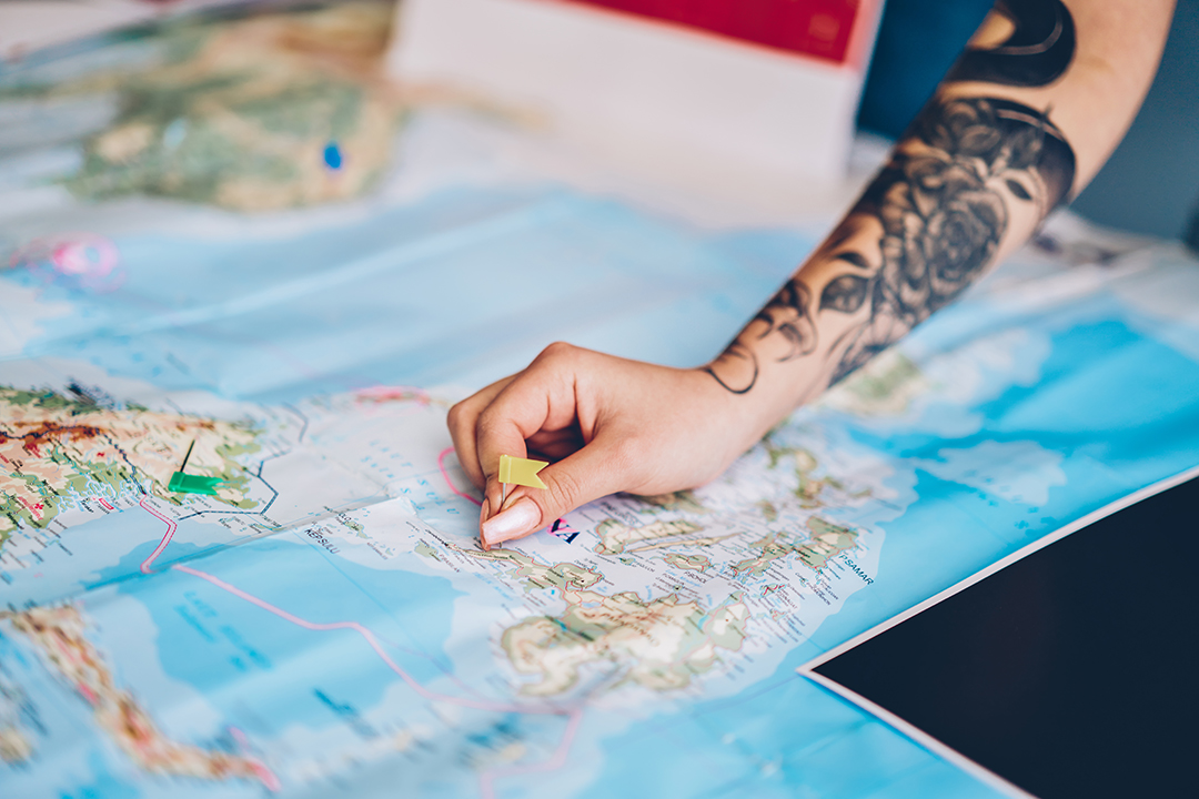 03_Popotniski_nasveti_in_triki_-_Travel_tips_and_tricks_-_ENVATO.jpg