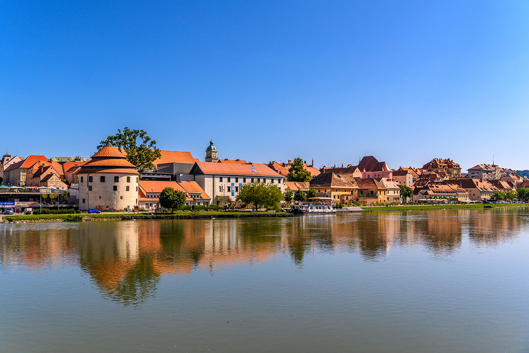 Lent_in_Maribor_-_Photographer_-_Andrej_Tarfila_-_Source_-_www-slovenia-info.jpg