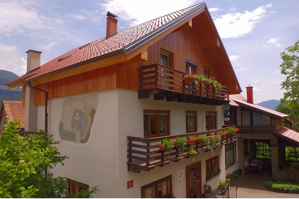 Hostel_Ljubno_ob_Savinji_1.jpg