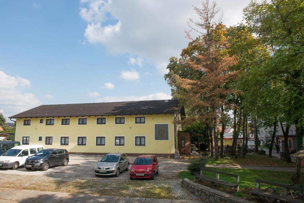 Youth_Hostel_M_-_Maribor_2.jpg