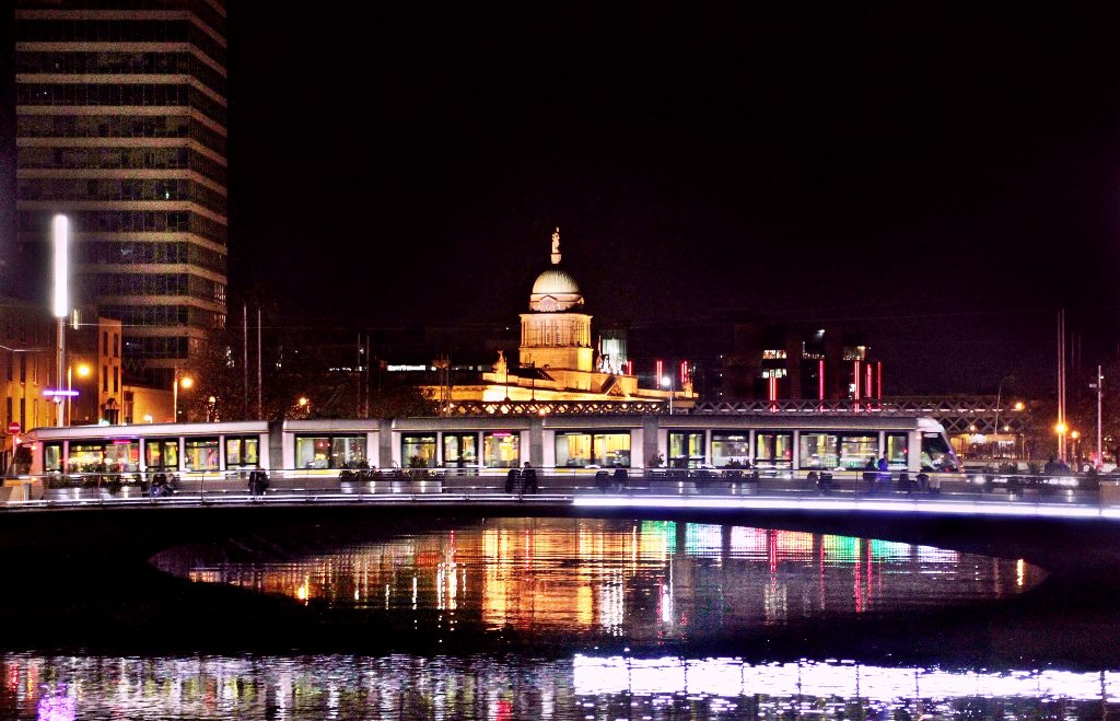 Potovanje_v_Dublin_-_Travel_to_Dublin_-_Photo_by_Caterina_Begliorgio_on_Unsplash.jpg